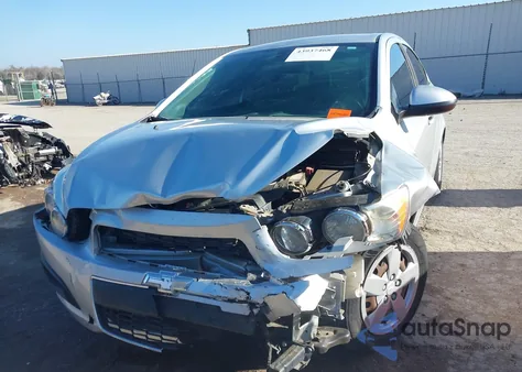 2016 Chevrolet Sonic Ls Auto z USA, uszkodzony, nr VIN 1G1JA5SH6G4182929